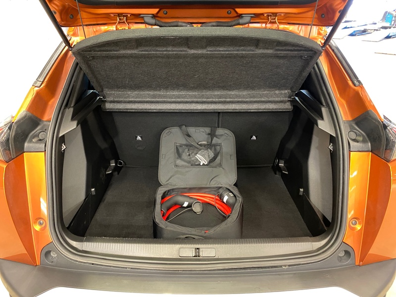 Peugeot e-2008 vaihtoauto