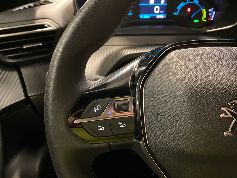 Peugeot e-2008 vaihtoauto