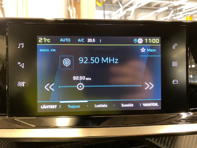 Peugeot e-2008 vaihtoauto