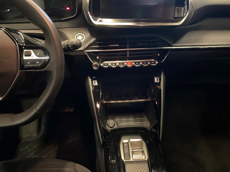 Peugeot e-2008 vaihtoauto