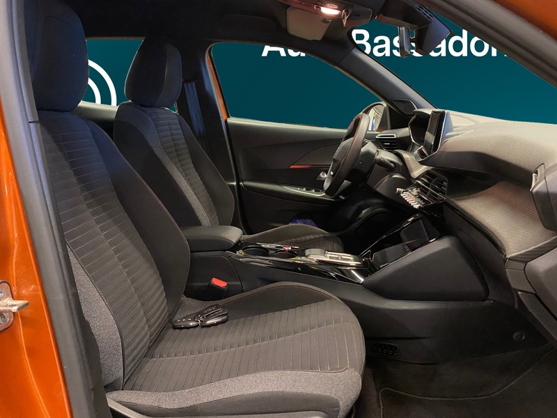 Peugeot e-2008 vaihtoauto