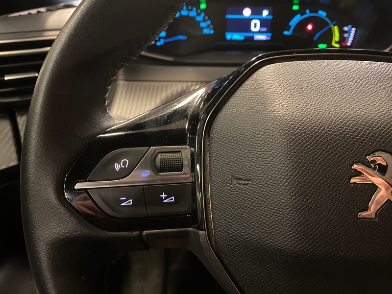 Peugeot e-2008 vaihtoauto