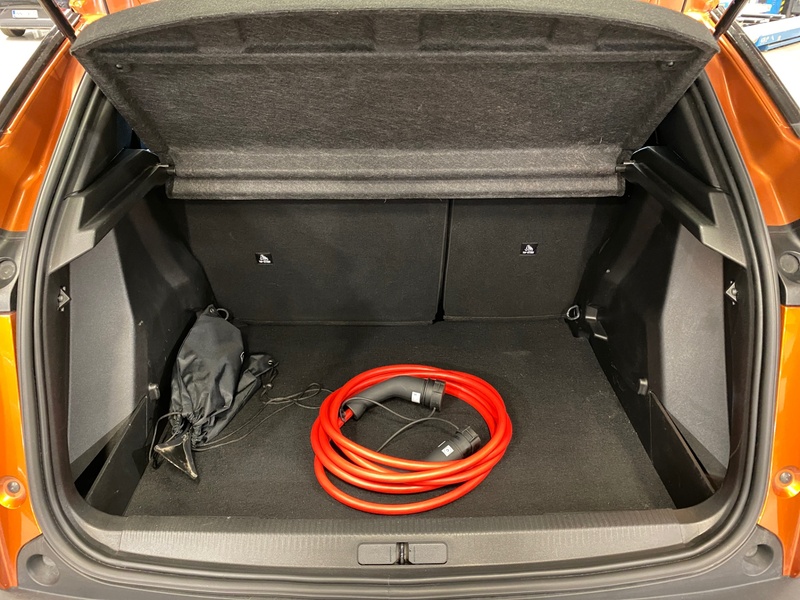 Peugeot e-2008 vaihtoauto