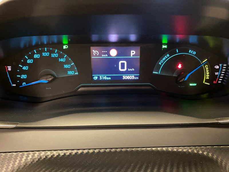 Peugeot e-2008 vaihtoauto