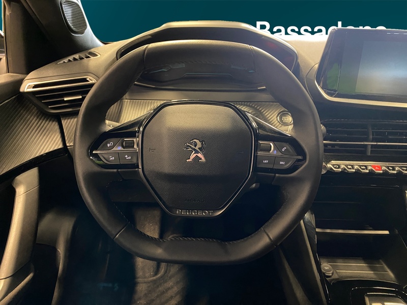 Peugeot e-2008 vaihtoauto