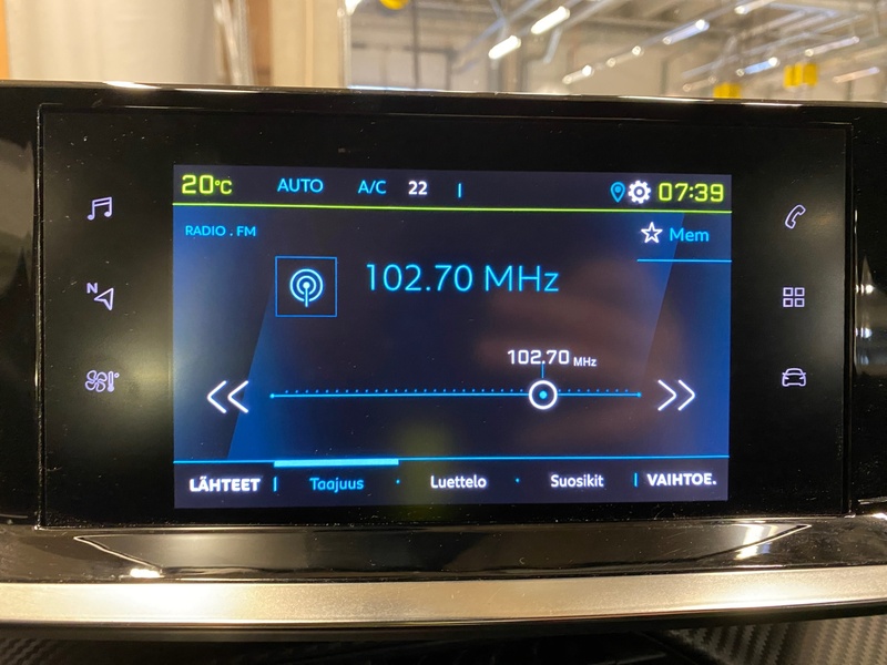 Peugeot e-2008 vaihtoauto