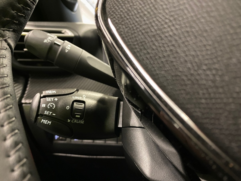 Peugeot e-2008 vaihtoauto