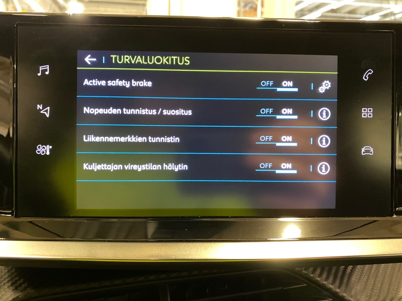 Peugeot e-2008 vaihtoauto