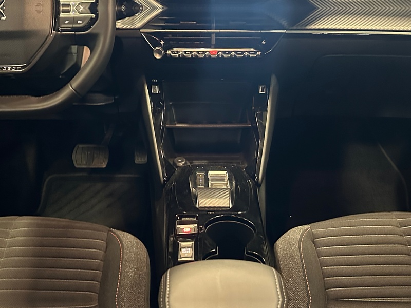 Peugeot e-2008 vaihtoauto