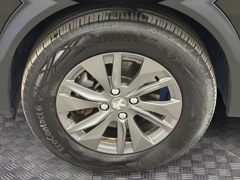 Peugeot e-2008 vaihtoauto