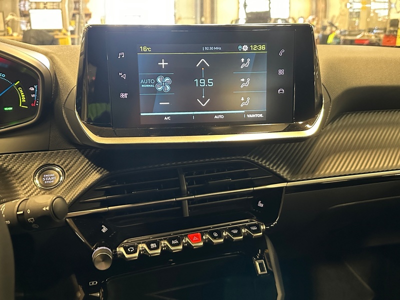 Peugeot e-2008 vaihtoauto