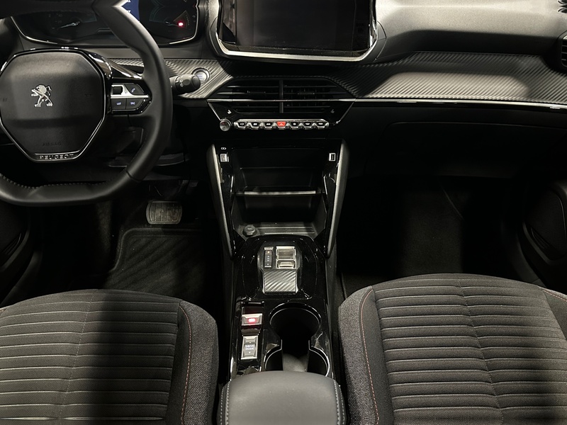 Peugeot e-2008 vaihtoauto