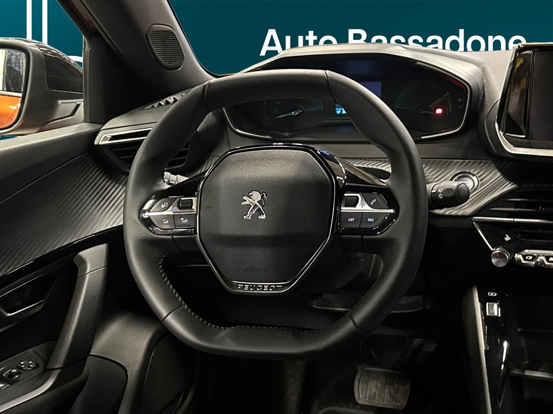 Peugeot e-2008 vaihtoauto