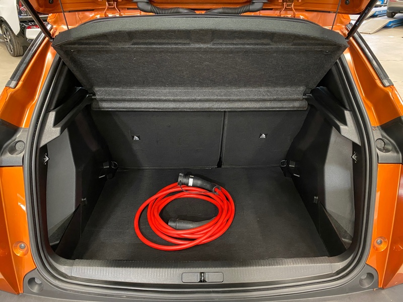 Peugeot e-2008 vaihtoauto