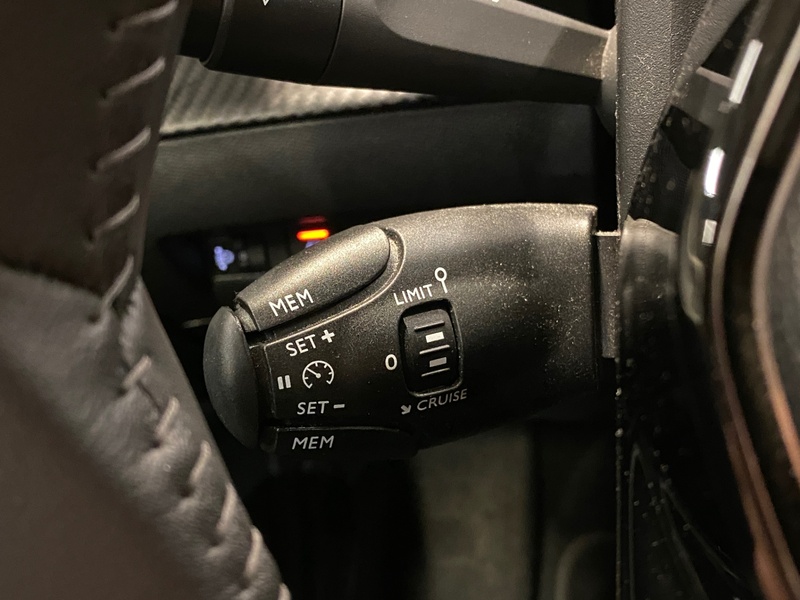 Peugeot e-2008 vaihtoauto