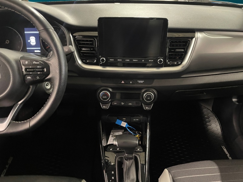 Kia Stonic vaihtoauto