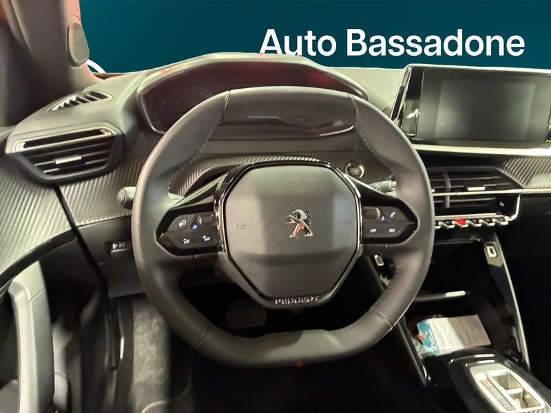 Peugeot e-2008 vaihtoauto