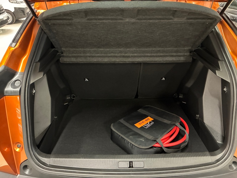 Peugeot e-2008 vaihtoauto