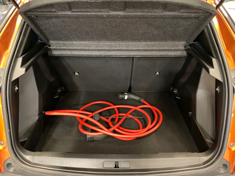 Peugeot e-2008 vaihtoauto