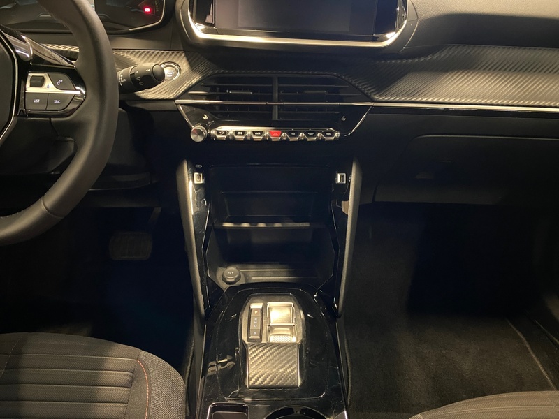 Peugeot e-2008 vaihtoauto