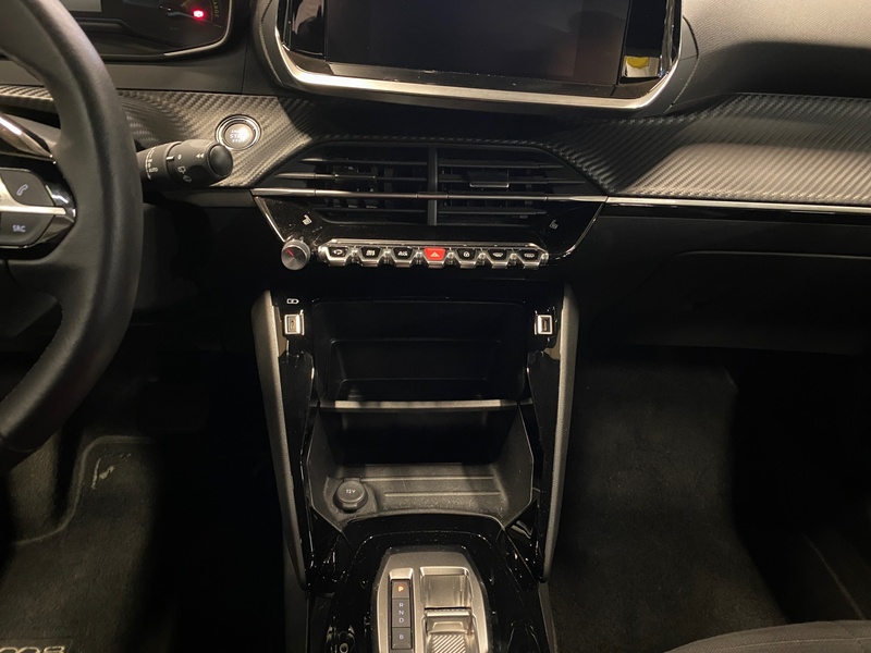 Peugeot e-2008 vaihtoauto