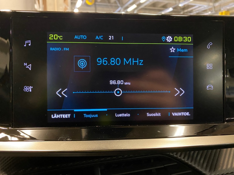 Peugeot e-2008 vaihtoauto