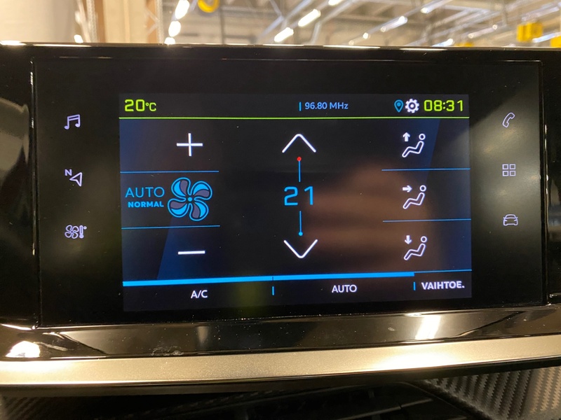 Peugeot e-2008 vaihtoauto