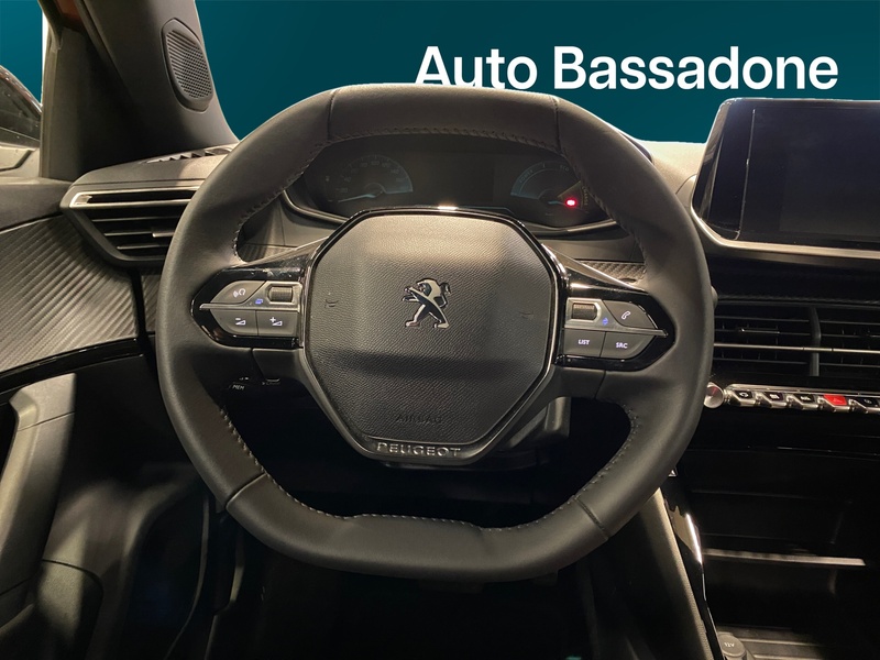 Peugeot e-2008 vaihtoauto