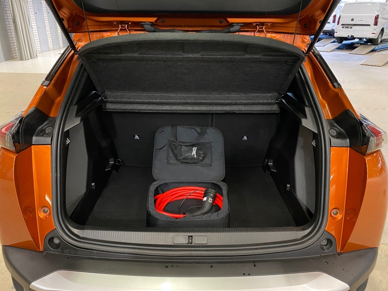 Peugeot e-2008 vaihtoauto