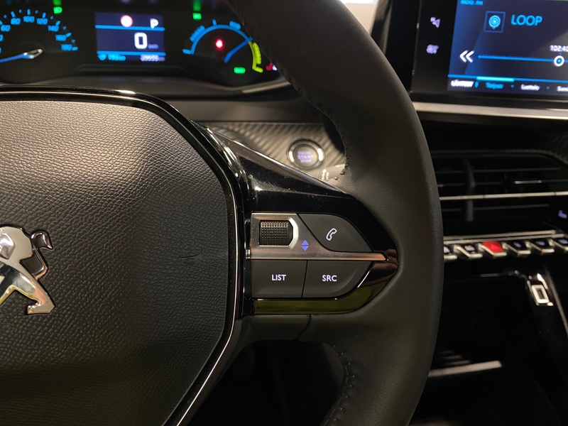 Peugeot e-2008 vaihtoauto