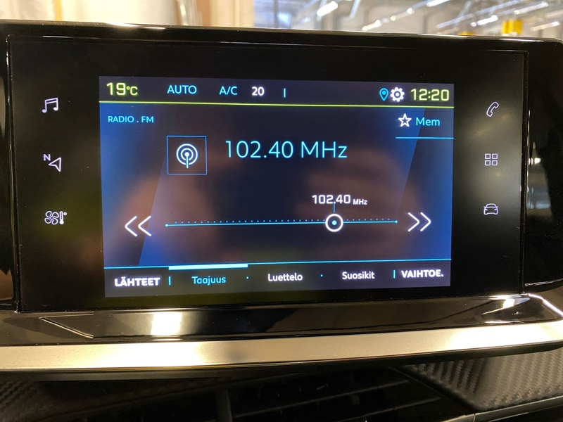 Peugeot e-2008 vaihtoauto