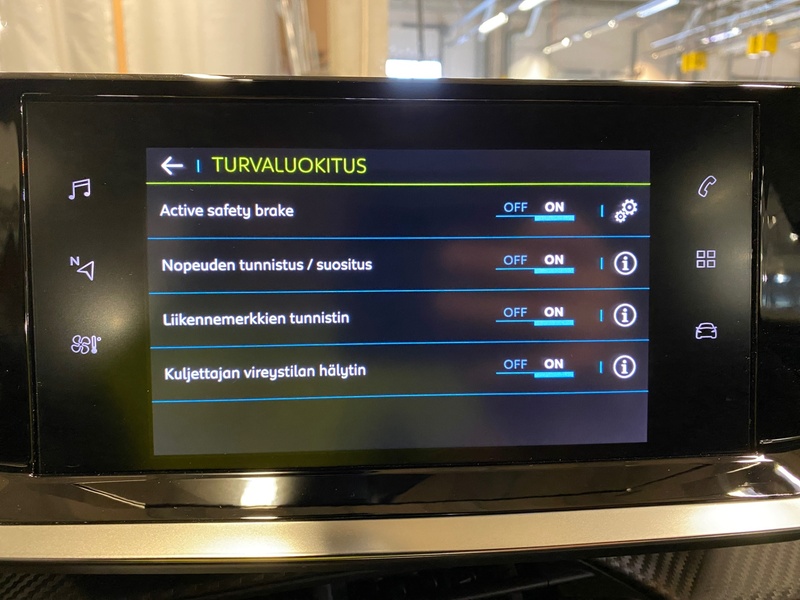 Peugeot e-2008 vaihtoauto