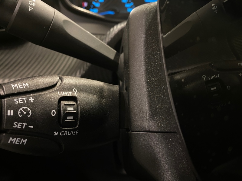 Peugeot e-2008 vaihtoauto