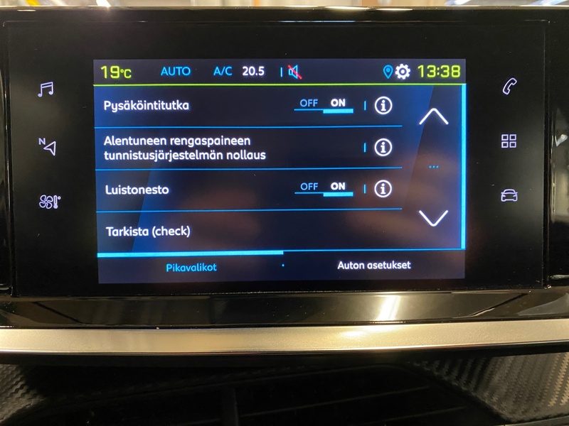 Peugeot e-2008 vaihtoauto