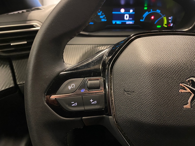 Peugeot e-2008 vaihtoauto