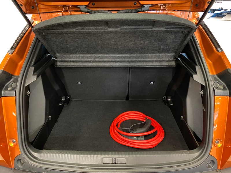 Peugeot e-2008 vaihtoauto