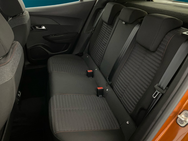 Peugeot e-2008 vaihtoauto