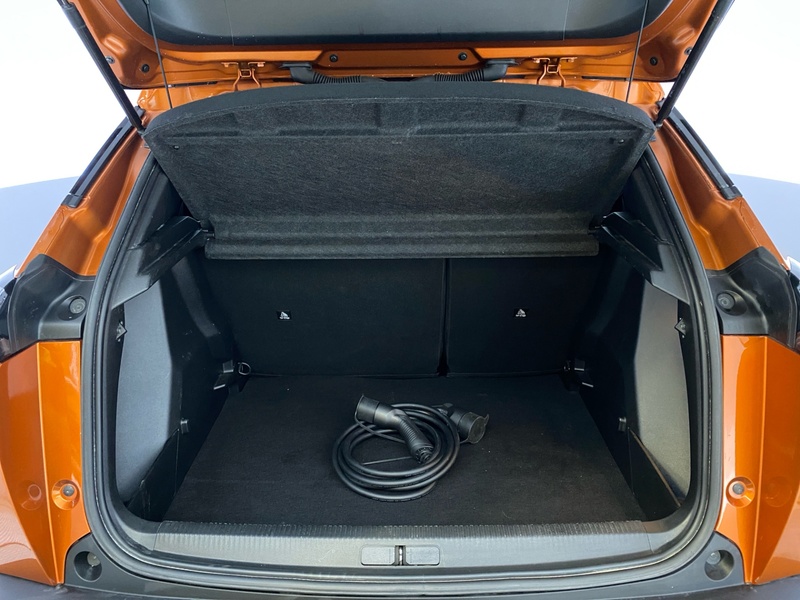 Peugeot e-2008 vaihtoauto