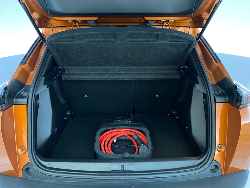 Peugeot e-2008 vaihtoauto