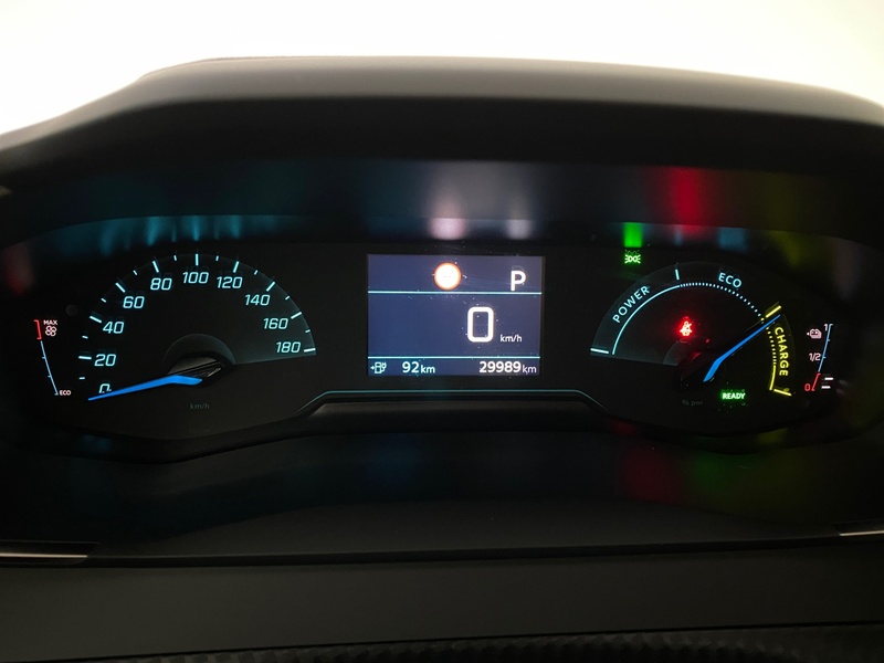 Peugeot e-2008 vaihtoauto