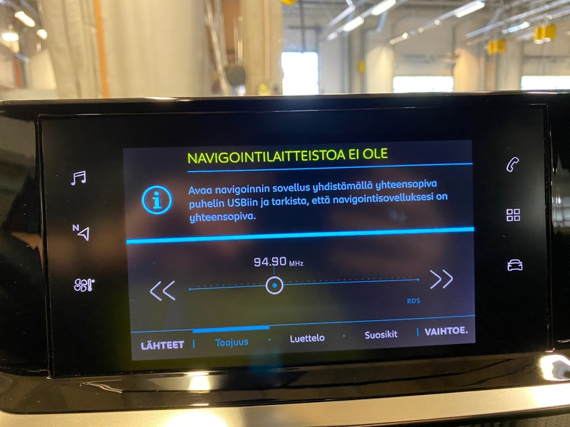 Peugeot e-2008 vaihtoauto