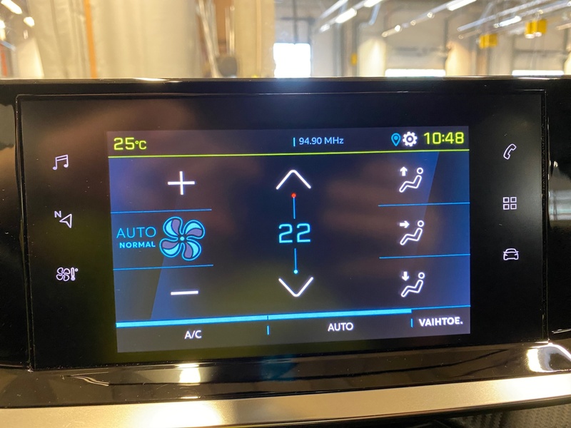 Peugeot e-2008 vaihtoauto