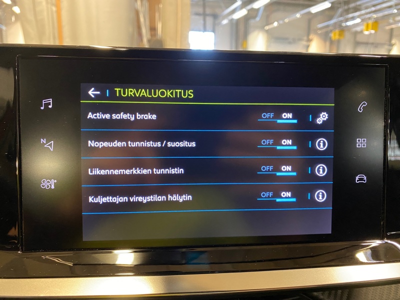 Peugeot e-2008 vaihtoauto