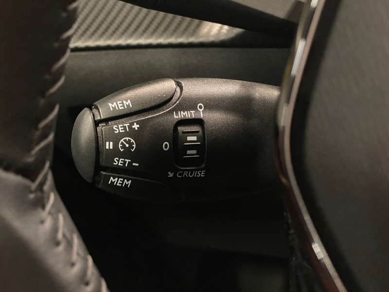 Peugeot e-2008 vaihtoauto