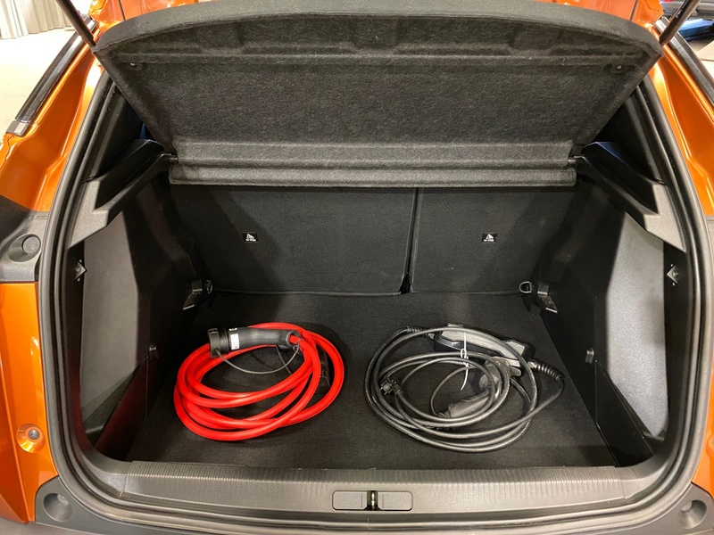 Peugeot e-2008 vaihtoauto