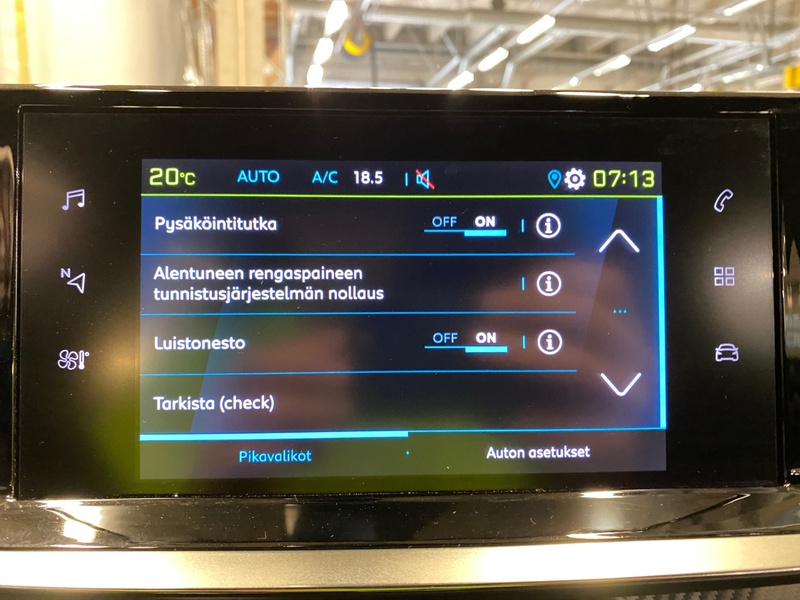 Peugeot e-2008 vaihtoauto