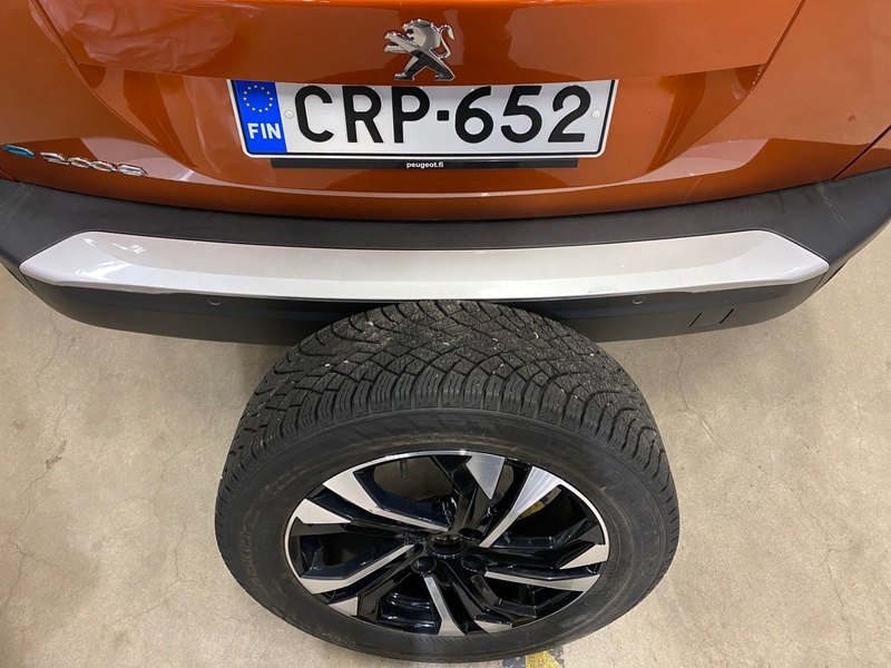 Peugeot e-2008 vaihtoauto