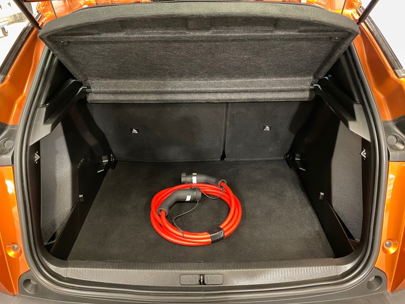 Peugeot e-2008 vaihtoauto