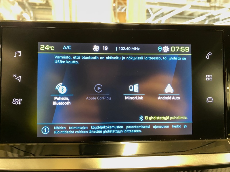 Peugeot e-2008 vaihtoauto