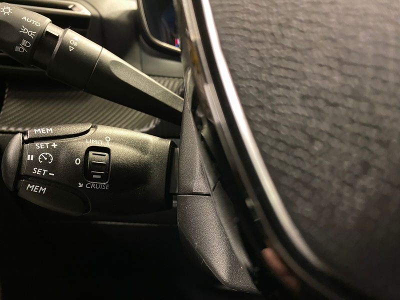 Peugeot e-2008 vaihtoauto